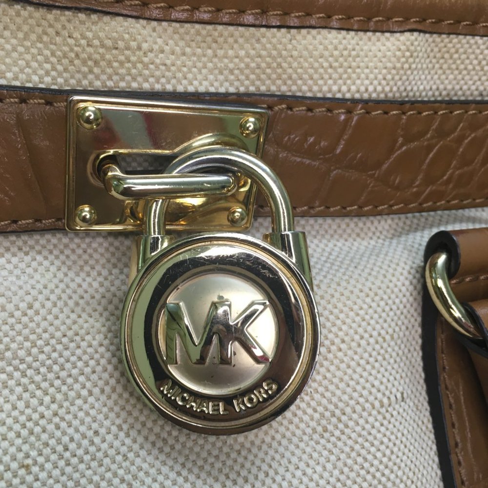 At best price: Authentic Michael Kors Hamilton NS Canvas/ Leather Tote - Picture 3 of 16